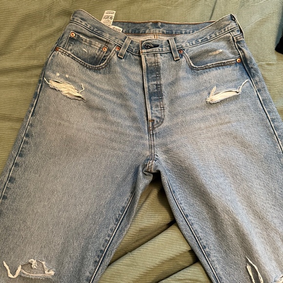 Levi's Women's 501 High Rise Straight Leg Tailored Jeans - Picture 2 of 6